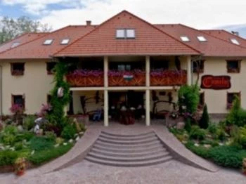 Camelot Club Hotel Vác