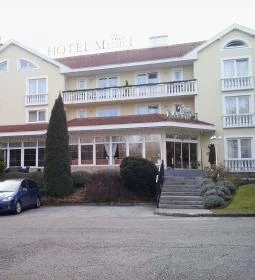 Villa Medici Hotel & Restaurant