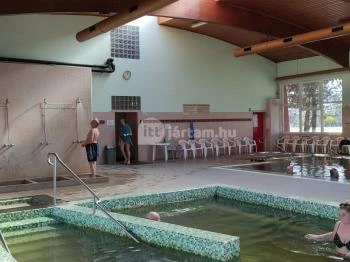Kiskőrösi Rónaszéki Fürdő Kiskőrös