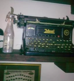 Ribillió Kávézó & Söröző