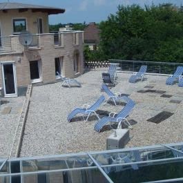 CE Plaza Hotel, Siófok - Medence/kert