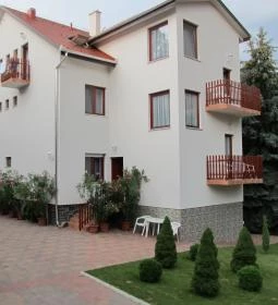 Feketerigó Étterem