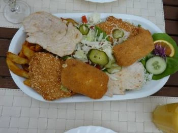 Degesz Étterem & Pizzéria Balatonakarattya