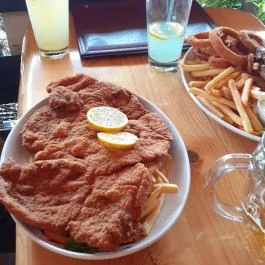 Bucka Pub Steak House, Szigetszentmiklós - Étel/ital