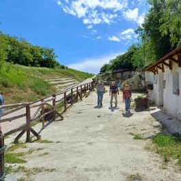 Sáfrány Kert és Egerszalóki Barlanglakások, Egerszalók - Egyéb
