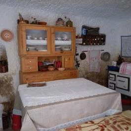 Sáfrány Kert és Egerszalóki Barlanglakások, Egerszalók - Egyéb