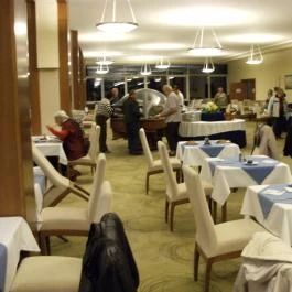 Erzsébet Szálloda Balatonőszöd, Balatonőszöd - Vendéglátás