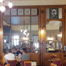 Esztergomi Központi Kávéház Szamos Cukrászda, Esztergom - Egyéb