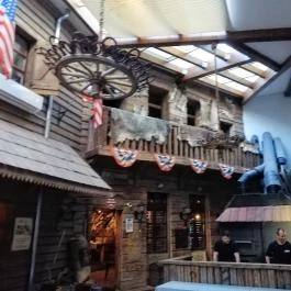 Papa Joe Saloon & Steak House, Sopron - Belső