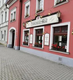 Perkovátz Ház English Pub & Restaurant