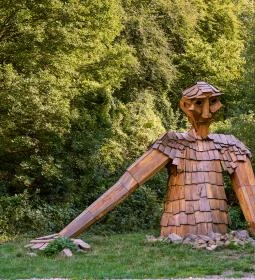 Kőmorzsoló óriás