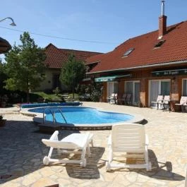 Joó Fogadó Wellness Panzió Rábapaty - Medence/kert