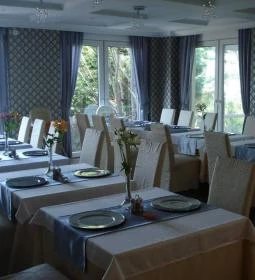 Duna Relax & Event Hotel étterme