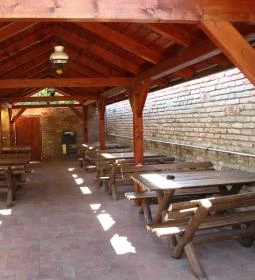 Sutyi & Sasi Étterem-Pizzéria