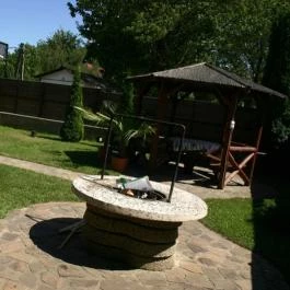 Buli Villa Rakamaz - Medence/kert