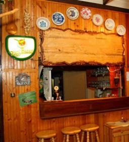 Vadász Étterem és Panzió