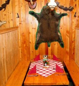 Vadász Étterem és Panzió