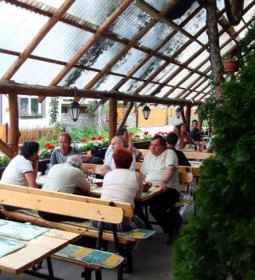 Vadász Étterem és Panzió