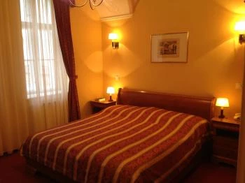 Szidónia Kastélyszálloda Röjtökmuzsaj