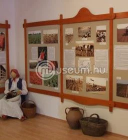 Röszkei Paprika Park - Paprika Üzem és Múzeum