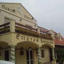 Huszár Panzió Sárospatak - Külső kép