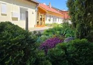 Kert Panzió Sárospatak