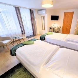 Kert Panzió Sárospatak - Szobák