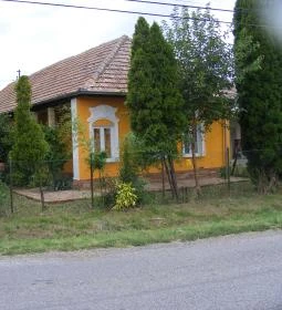Négy Gólya Apartman