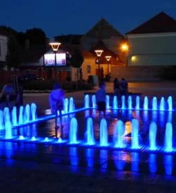 13. legjobb látnivaló: Posta tér