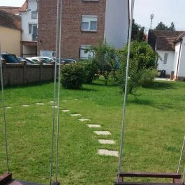 EMAN Apartmanház Sárvár Sárvár - Medence/kert