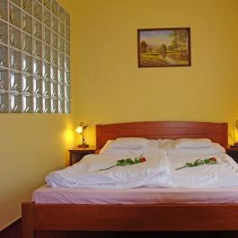 HoldLux Apartmanok Sárvár - Szobák