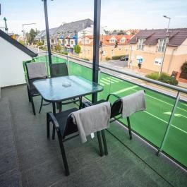 Németh Apartmanok Sárvár - Medence/kert