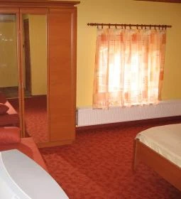 Rozmann Family Panzió & Apartmanház