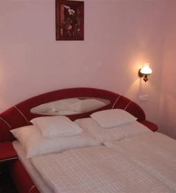 Rozmann Family Panzió & Apartmanház