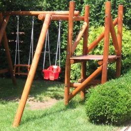 Rozmann Family Panzió & Apartmanház Sárvár - Medence/kert