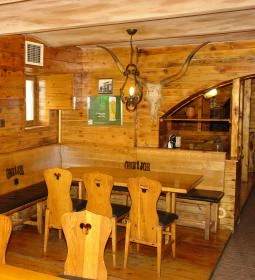 Tinódi Hotel & Étterem