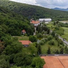 Hotel Hunor Sátoraljaújhely - Medence/kert