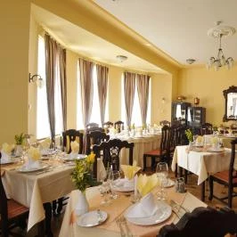 Fried Kastély Hotel Simontornya - Vendéglátás