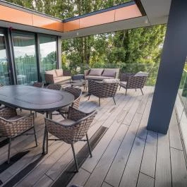 BJ81 Suite Hotel Siófok - Medence/kert