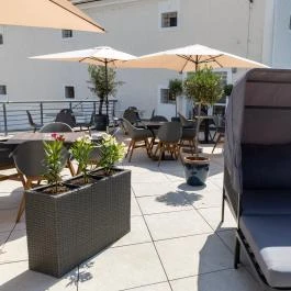 CE Plaza Hotel Siófok - Medence/kert