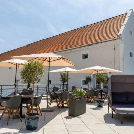 CE Plaza Hotel Siófok - Medence/kert