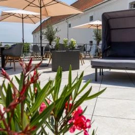 CE Plaza Hotel Siófok - Medence/kert