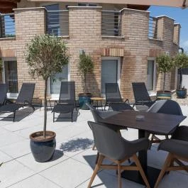 CE Plaza Hotel Siófok - Medence/kert