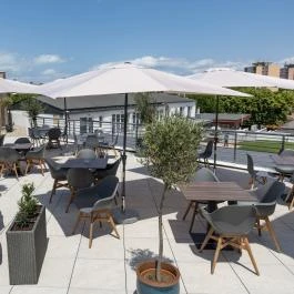 CE Plaza Hotel Siófok - Medence/kert