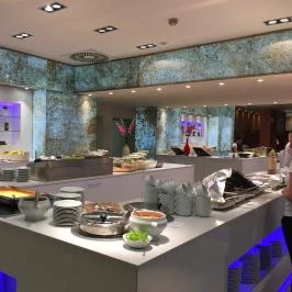 Hotel Azúr Siófok - Vendéglátás