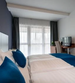 Hotel Yacht Wellness & Business