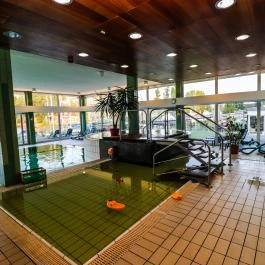 Hotel Yacht Wellness & Business Siófok - 