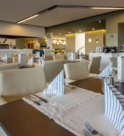 Hotel Yacht Wellness & Business