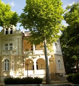 Jókai Villa