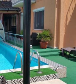 Napsugár Apartmanház